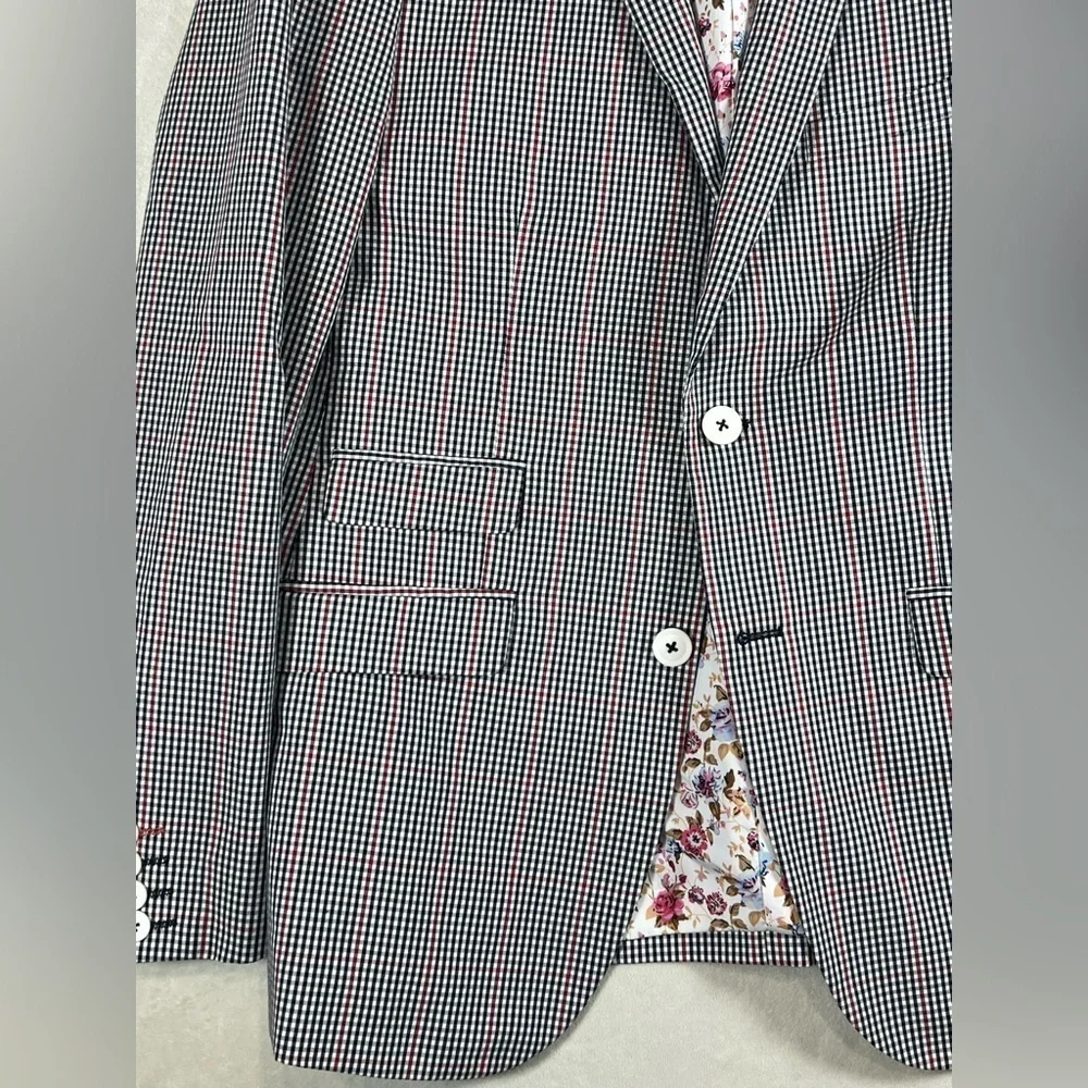 Paisley & Gray 40R Preppy Black and White Checkered Blazer with Red Accents